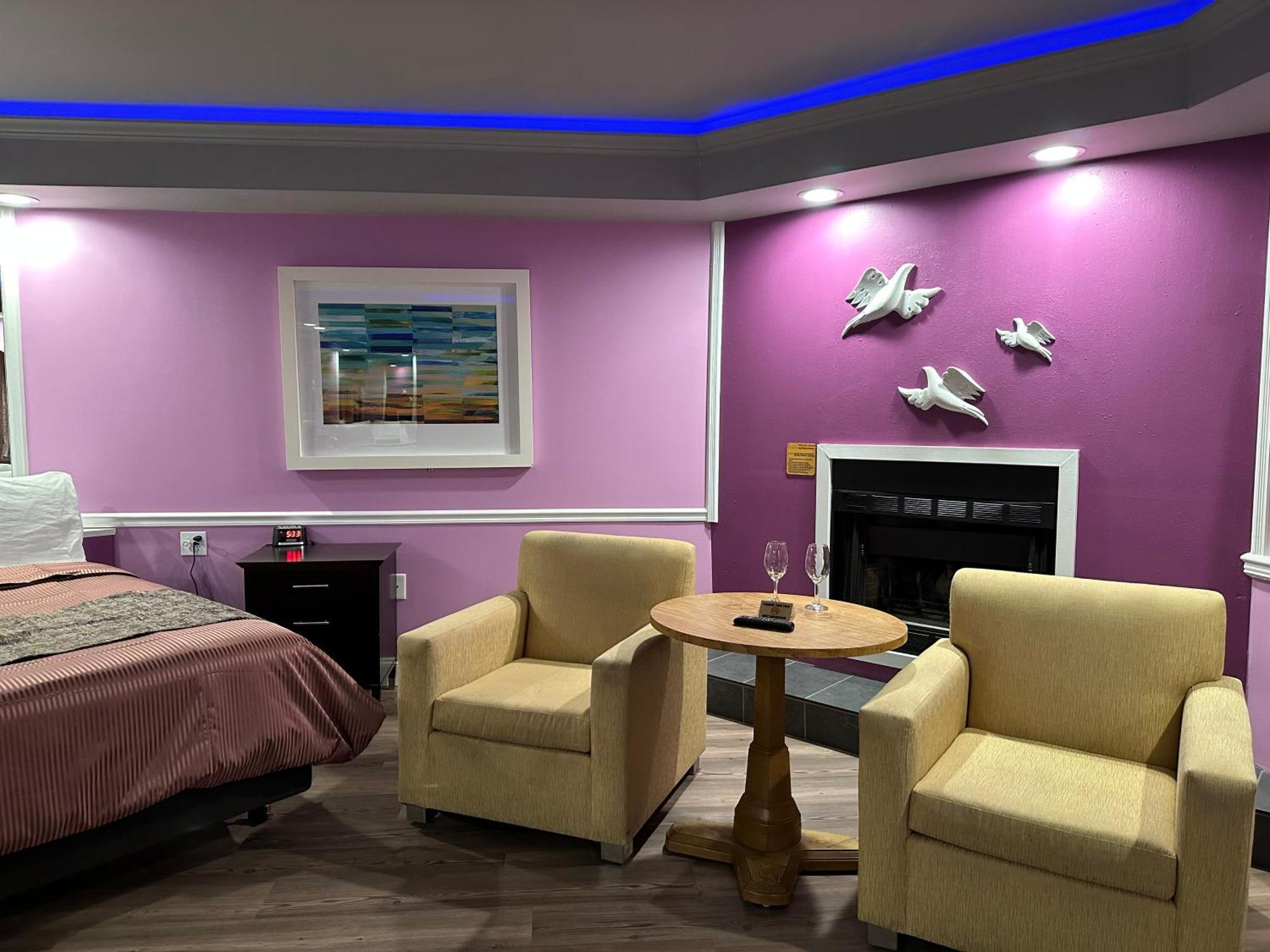 Inn Of The Dove - Romantic Luxury Suites With Jacuzzi & Fireplace At Harrisburg-Hershey-Philadelphia, Pa Екстериор снимка