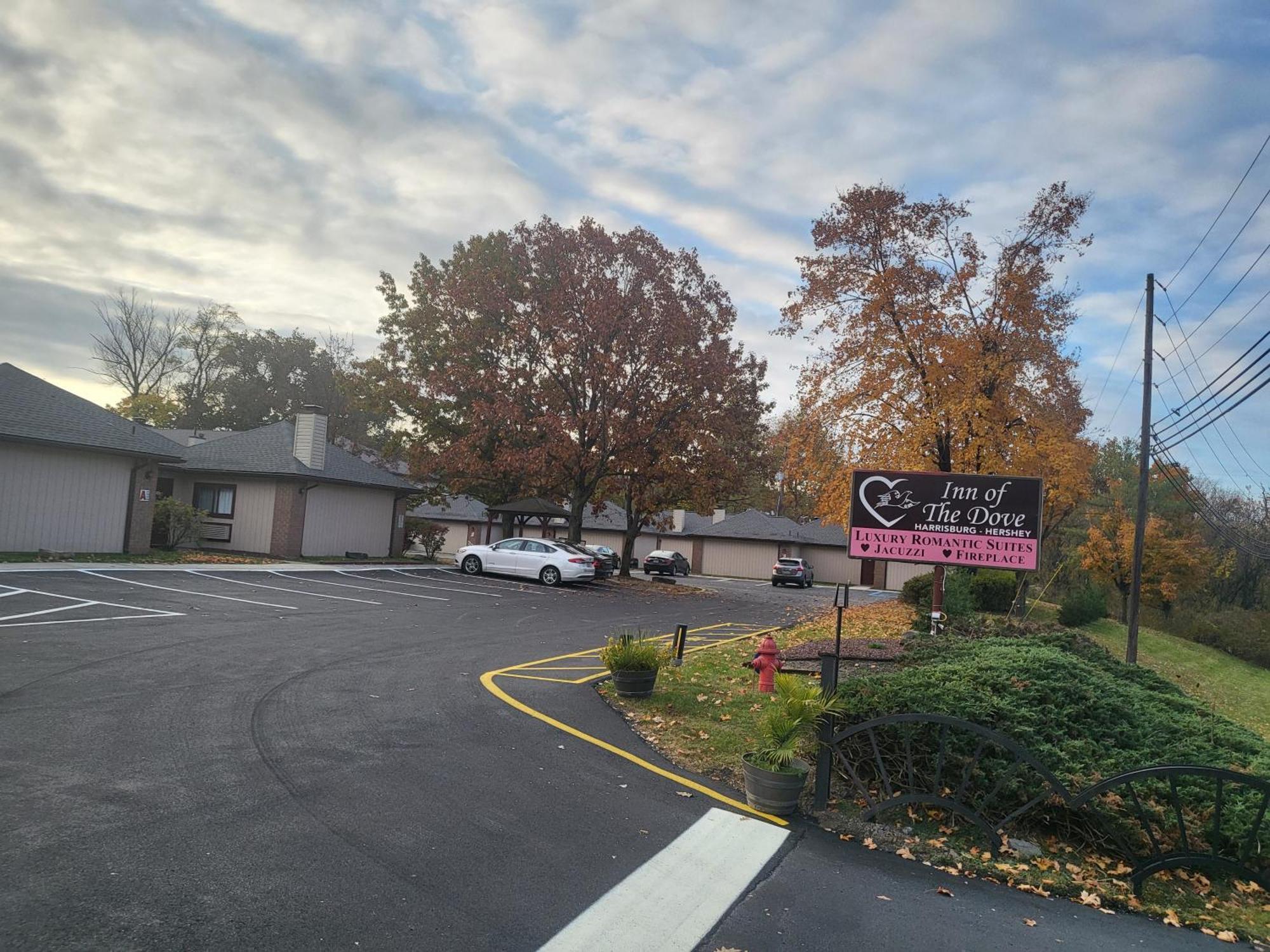 Inn Of The Dove - Romantic Luxury Suites With Jacuzzi & Fireplace At Harrisburg-Hershey-Philadelphia, Pa Екстериор снимка