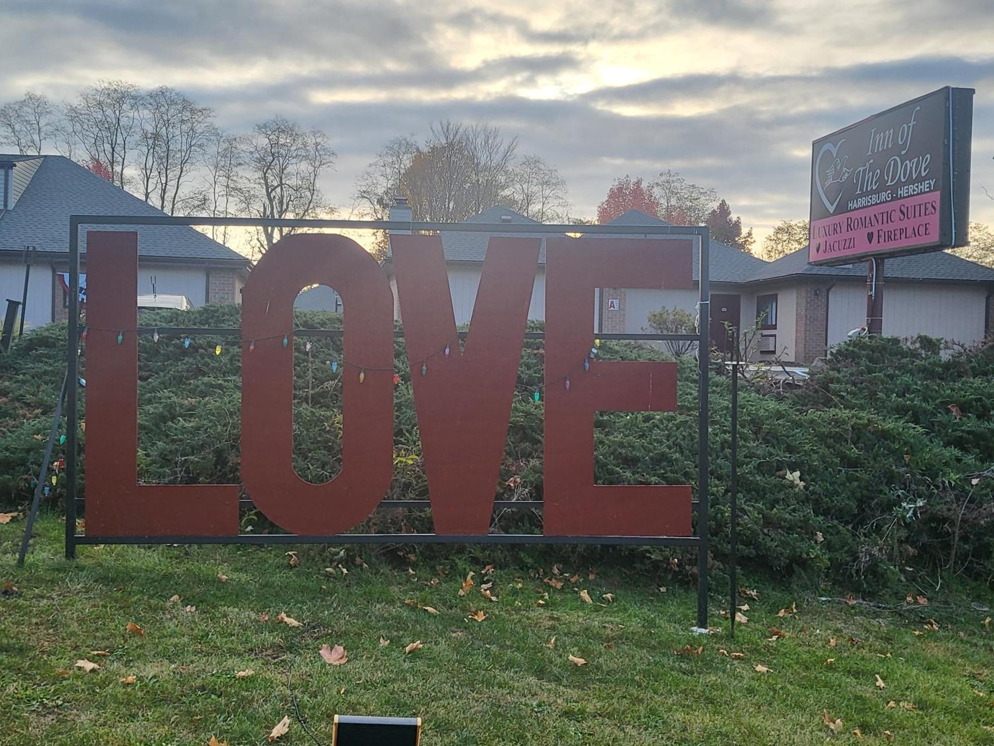Inn Of The Dove - Romantic Luxury Suites With Jacuzzi & Fireplace At Harrisburg-Hershey-Philadelphia, Pa Екстериор снимка
