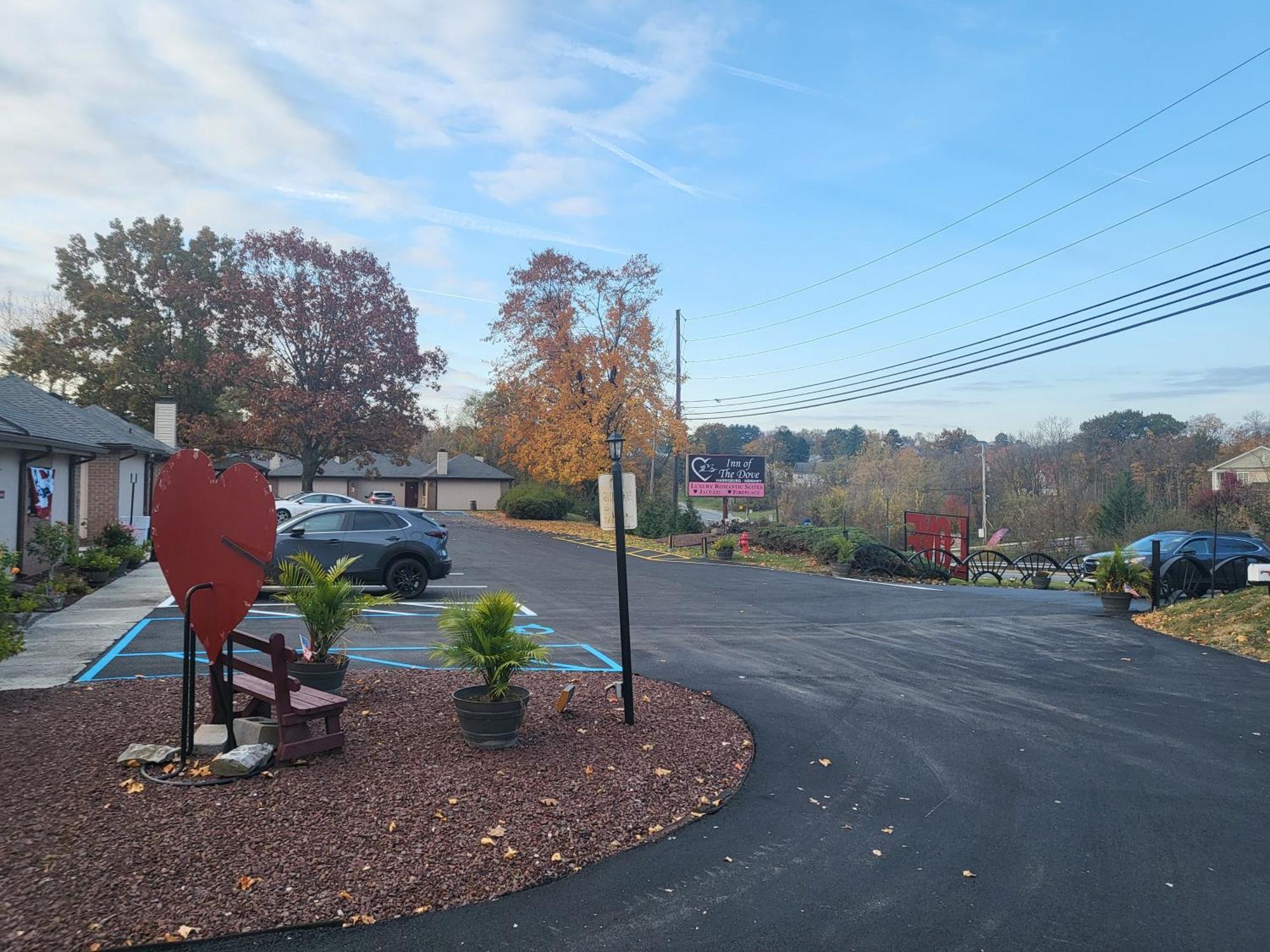 Inn Of The Dove - Romantic Luxury Suites With Jacuzzi & Fireplace At Harrisburg-Hershey-Philadelphia, Pa Екстериор снимка
