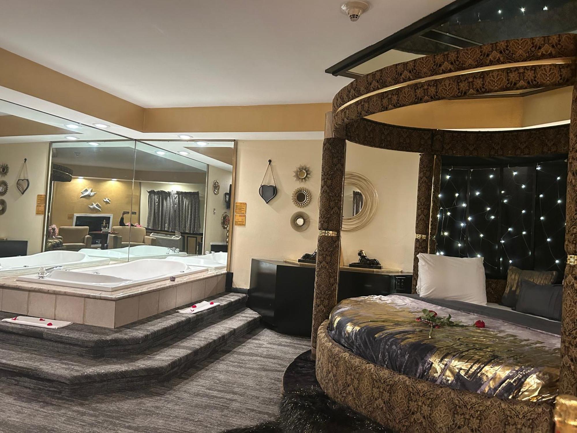 Inn Of The Dove - Romantic Luxury Suites With Jacuzzi & Fireplace At Harrisburg-Hershey-Philadelphia, Pa Екстериор снимка